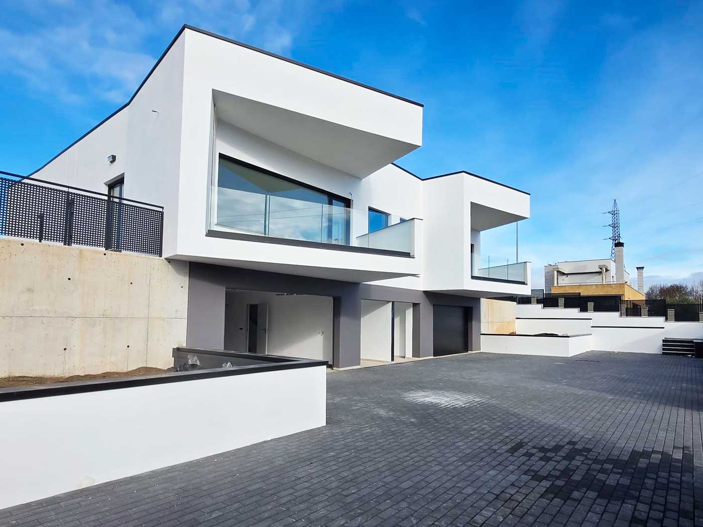 Proyecto De 2 Viviendas En Aldeatejada (Salamanca)